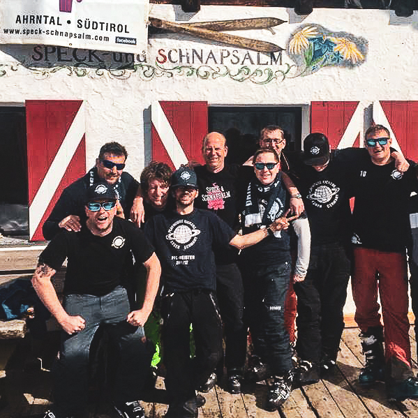 speck-und-schnapsalm_playhouse-kickers